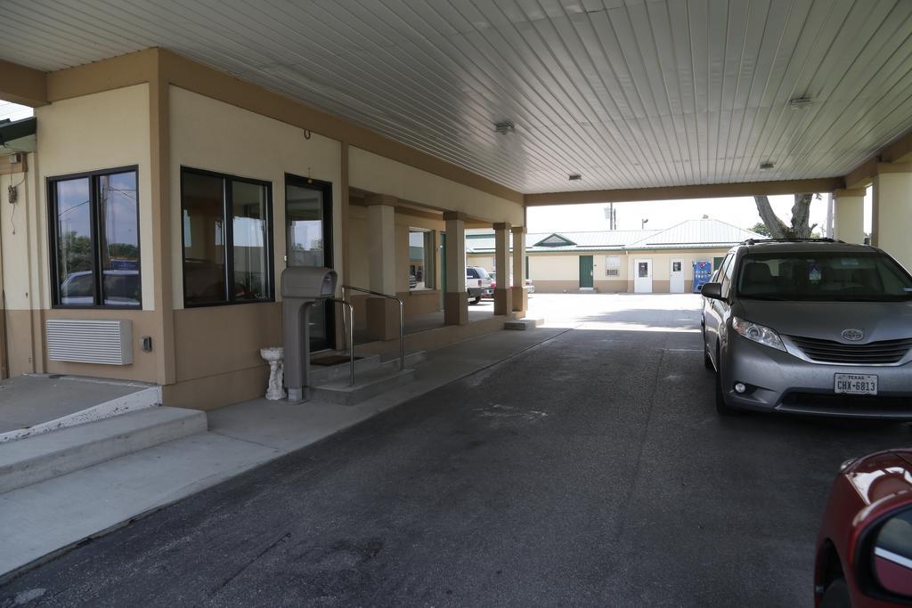 Theroff'S Motel Washington Exterior photo