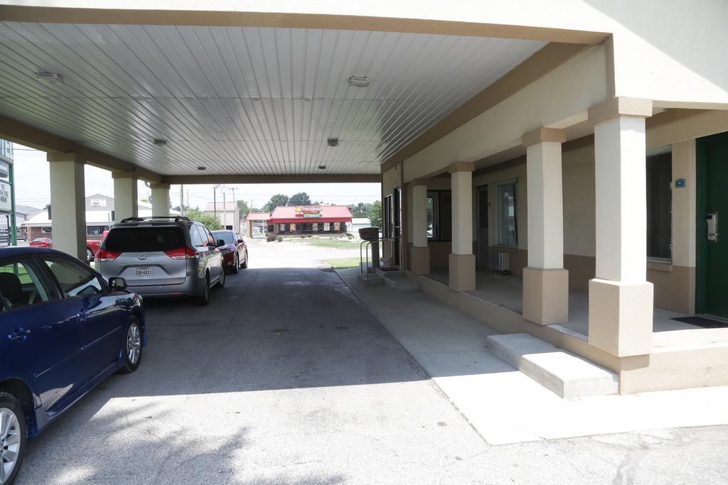 Theroff'S Motel Washington Exterior photo