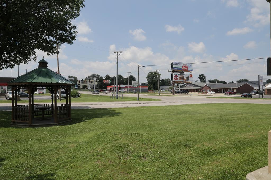 Theroff'S Motel Washington Exterior photo